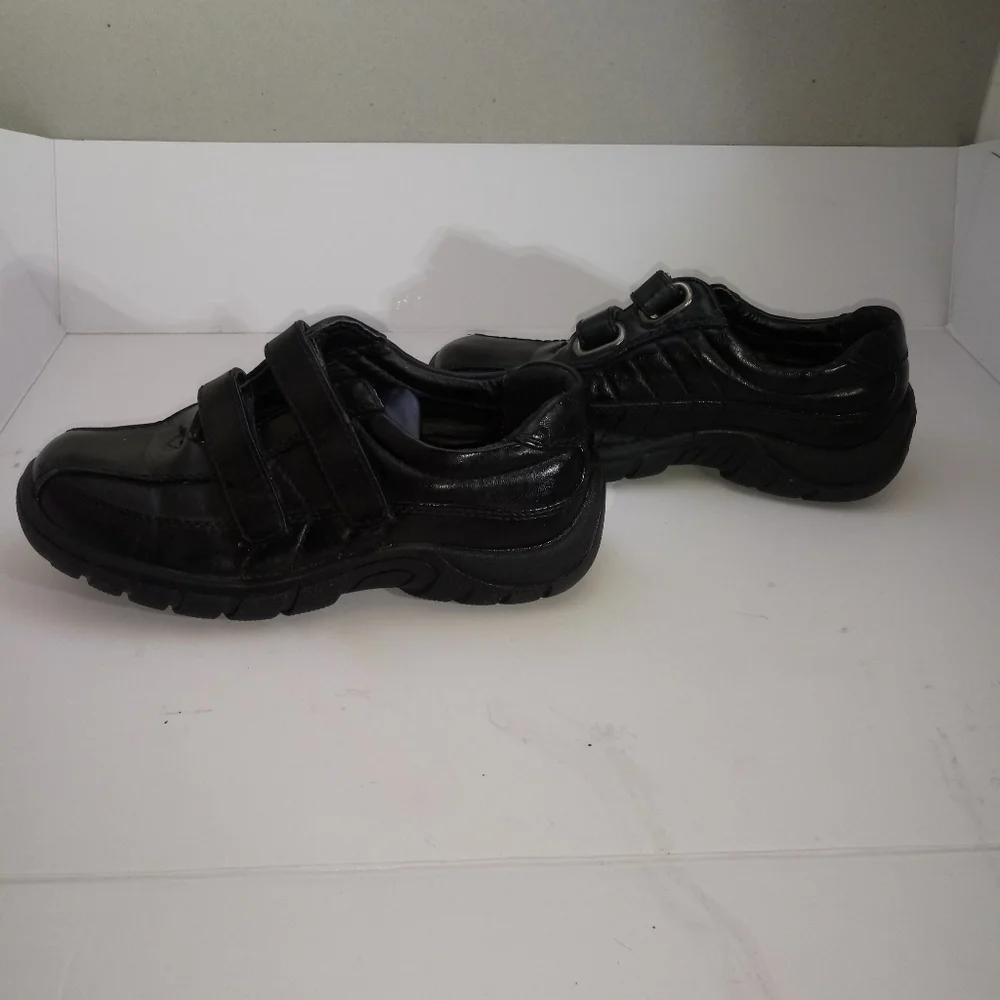 Good fellas boys black double Velcro strap…